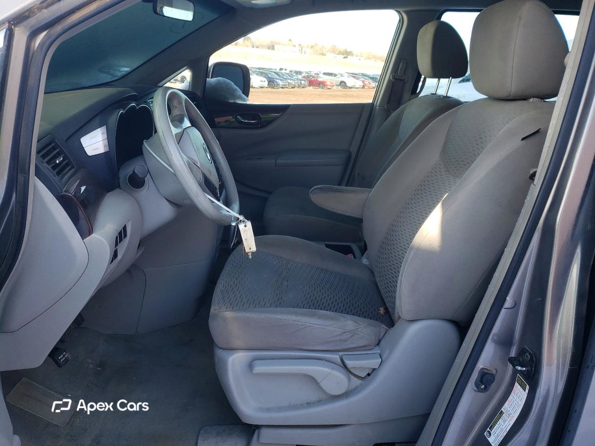 Nissan Quest 2014