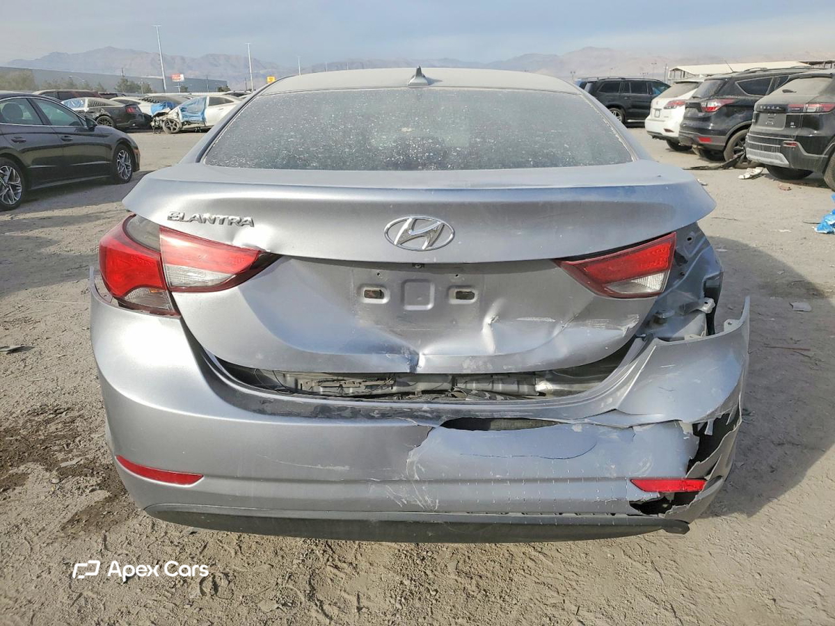Hyundai Elantra 2016
