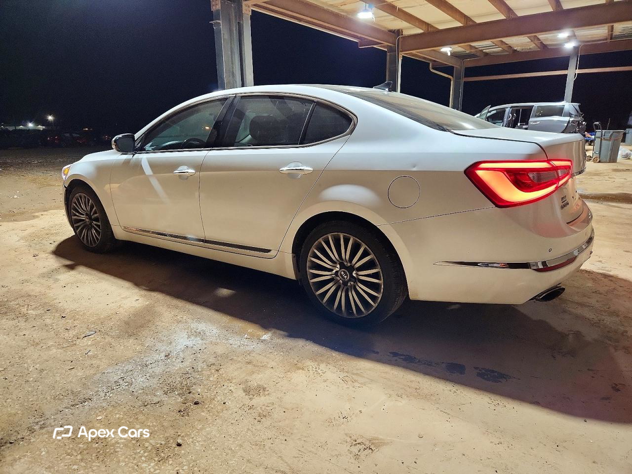 Kia Cadenza 2015