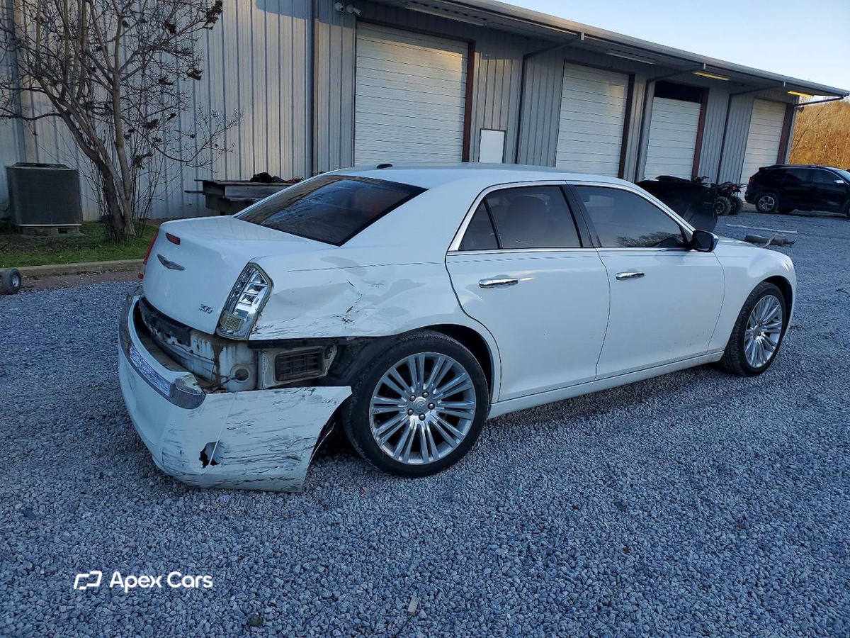 Chrysler 300 2011