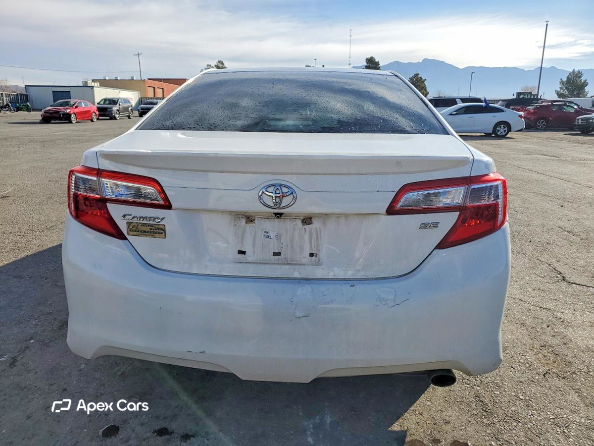 Toyota Camry 2012