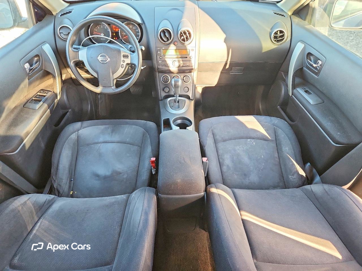 Nissan Rogue 2010