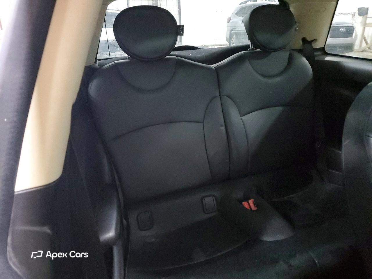 MINI Cooper 2012