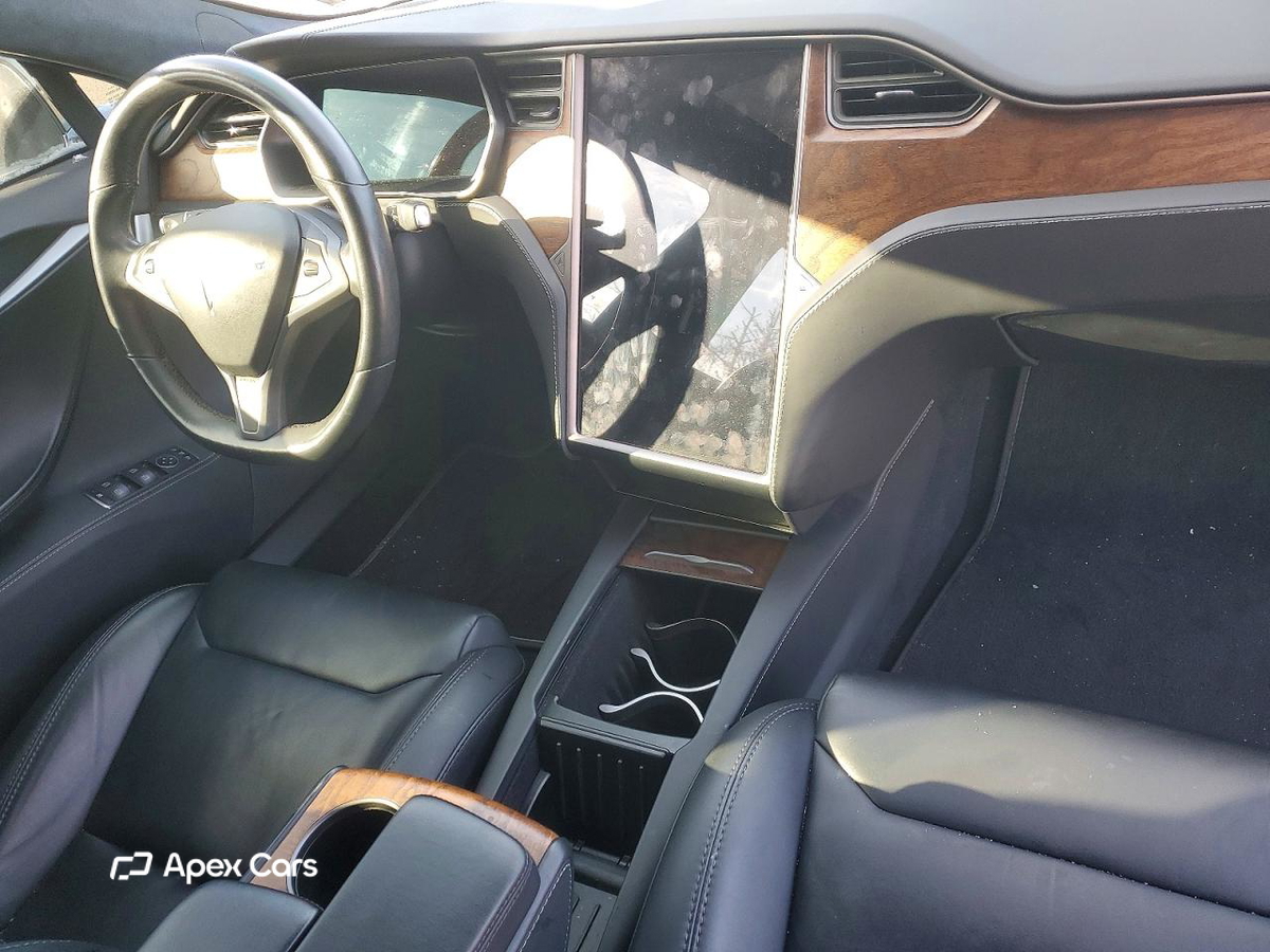 Tesla Model S 2019