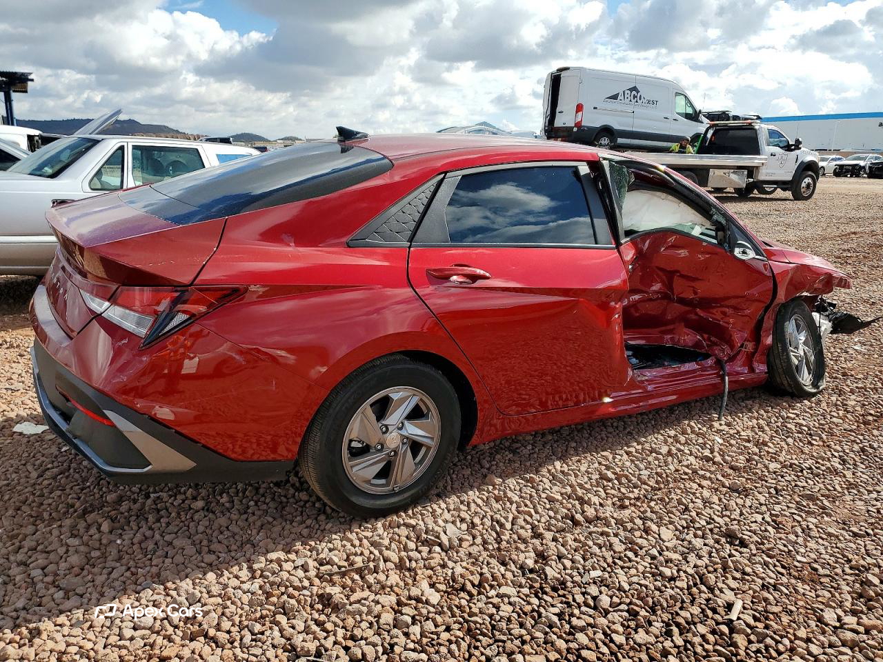 Hyundai Elantra 2025