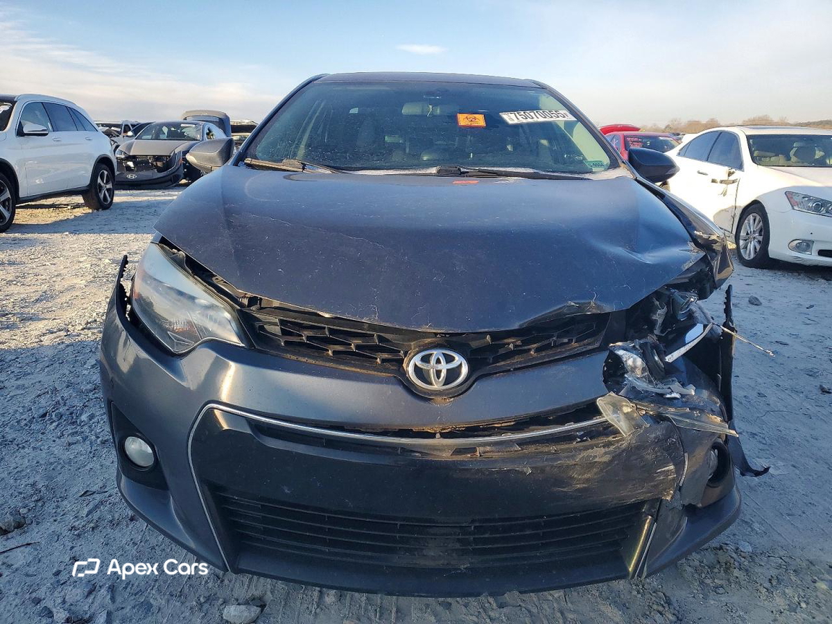 Toyota Corolla 2015