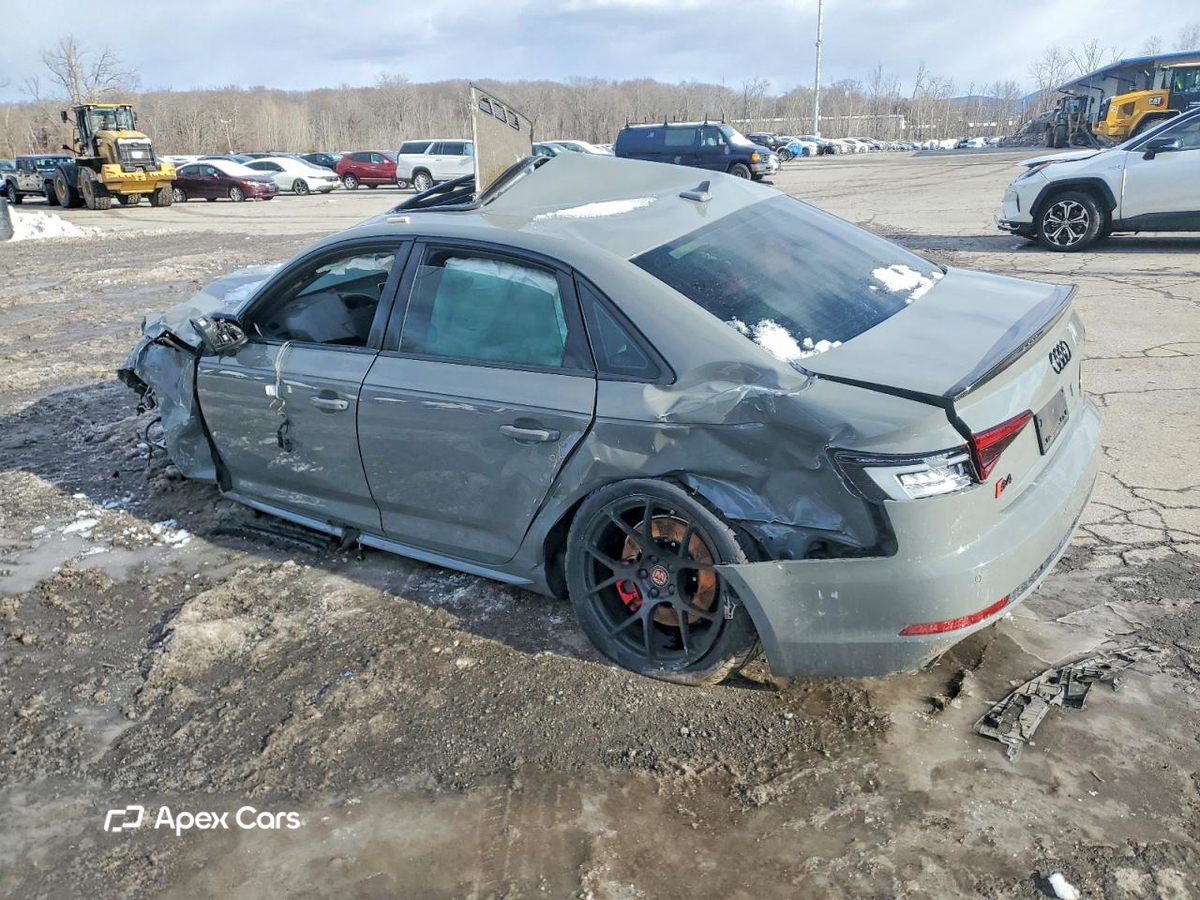 Audi RS4 2019
