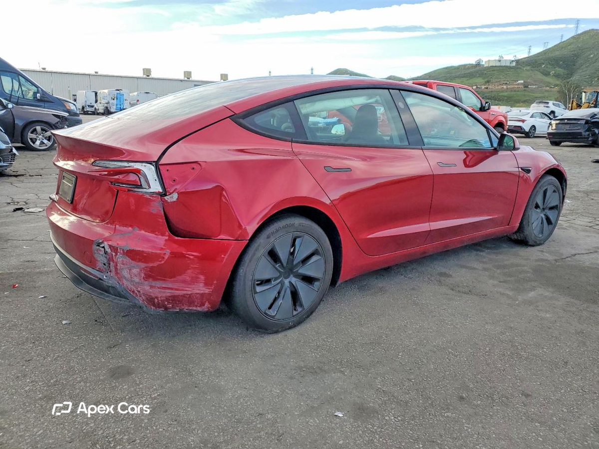 Tesla Model 3 2025
