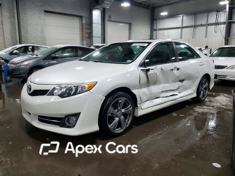 Toyota Camry 2012 - Image 1 of 13