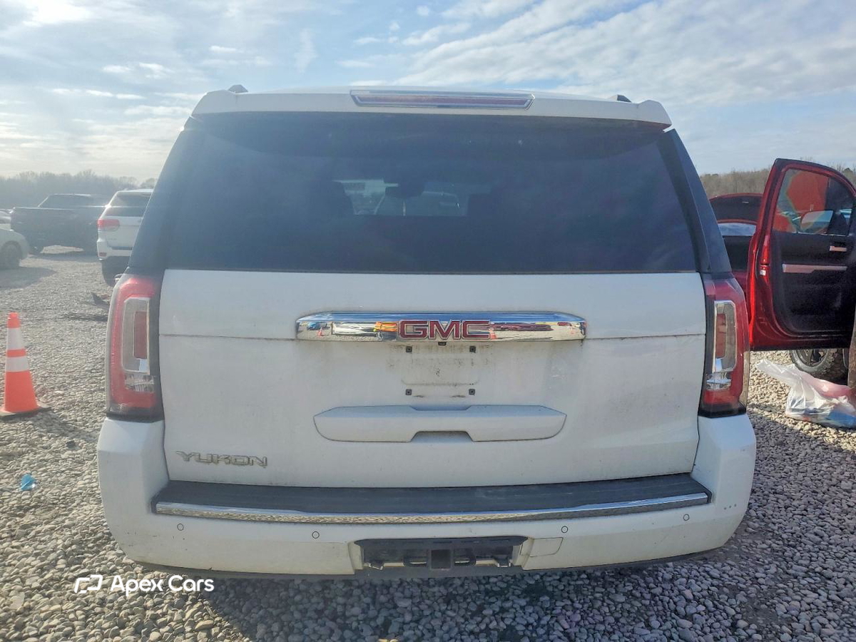 GMC Yukon 2016