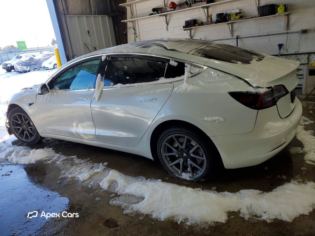Tesla Model 3 2020