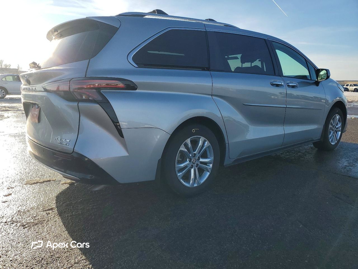 Toyota Sienna 2023