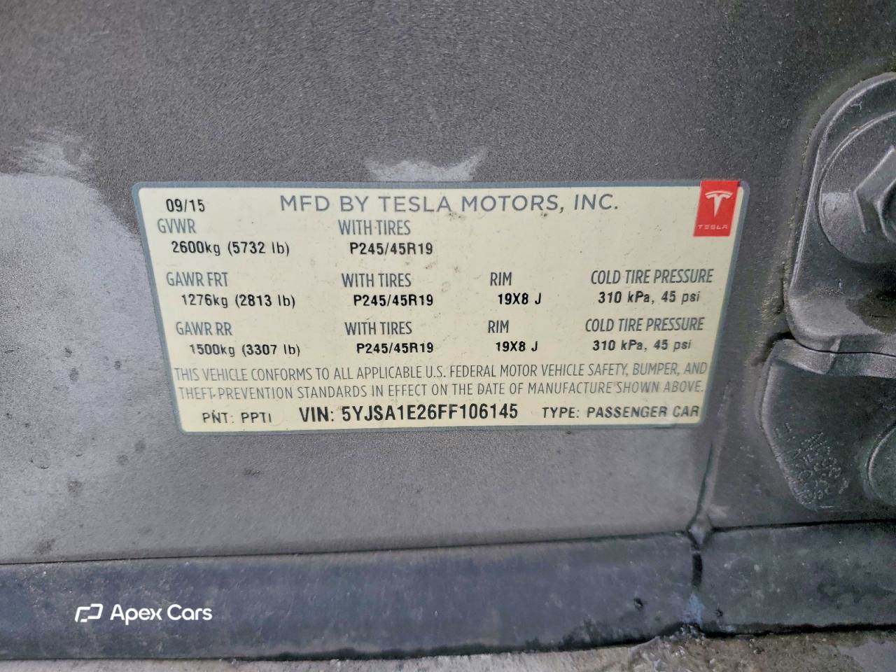 Tesla Model S 2015