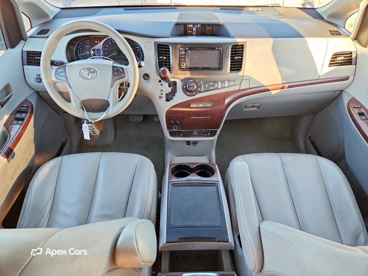 Toyota Sienna 2014