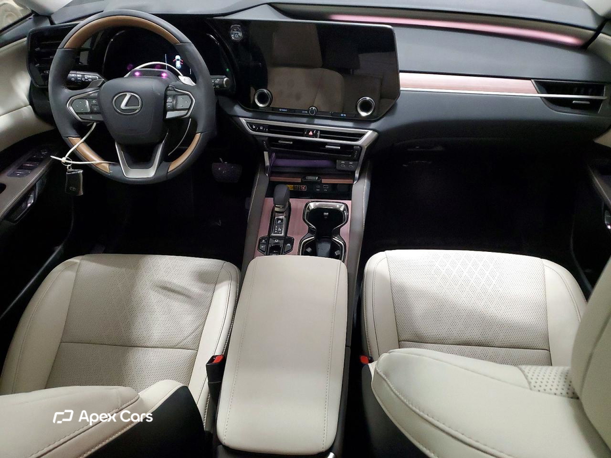 Lexus RX 2025