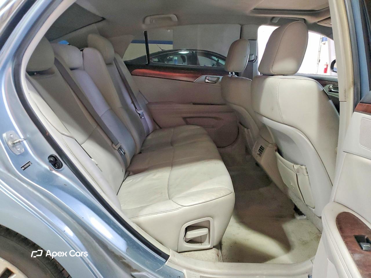 Toyota Avalon 2011