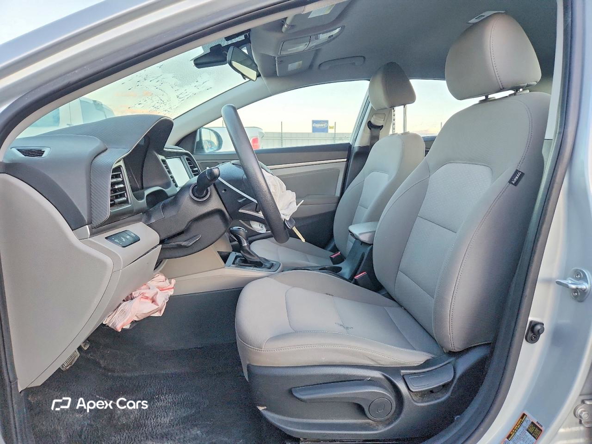 Hyundai Elantra 2020