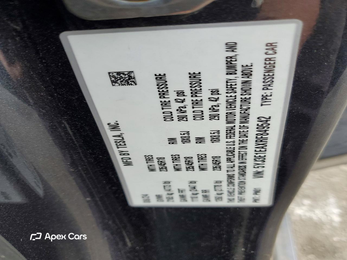 Tesla Model 3 2024