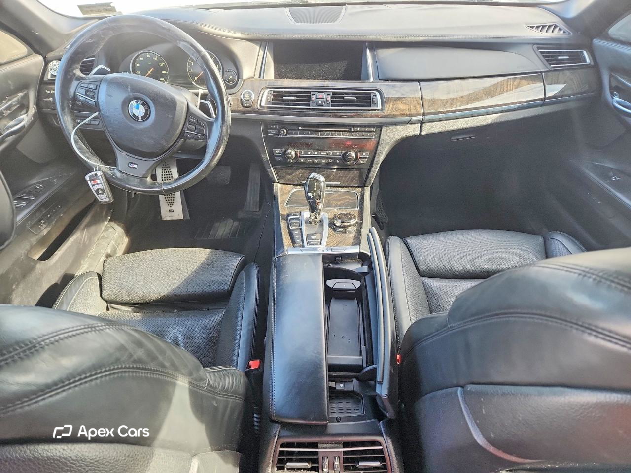 BMW Series 7 2015