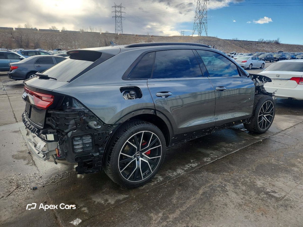 Audi Q8 2021