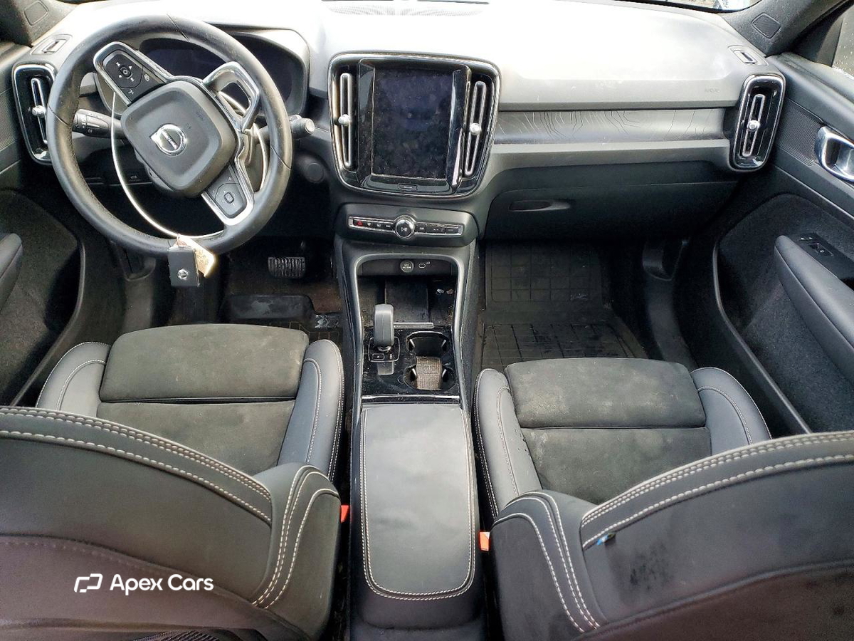 Volvo XC40 2023
