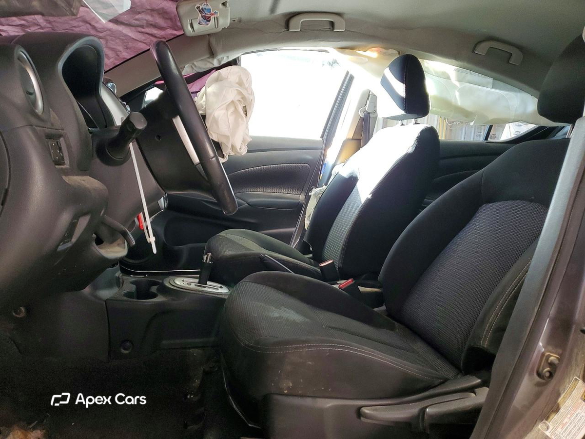 Nissan Versa 2018