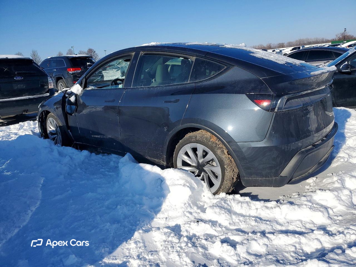 Tesla Model Y 2026