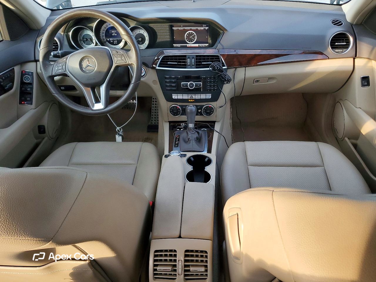 Mercedes-Benz  2013