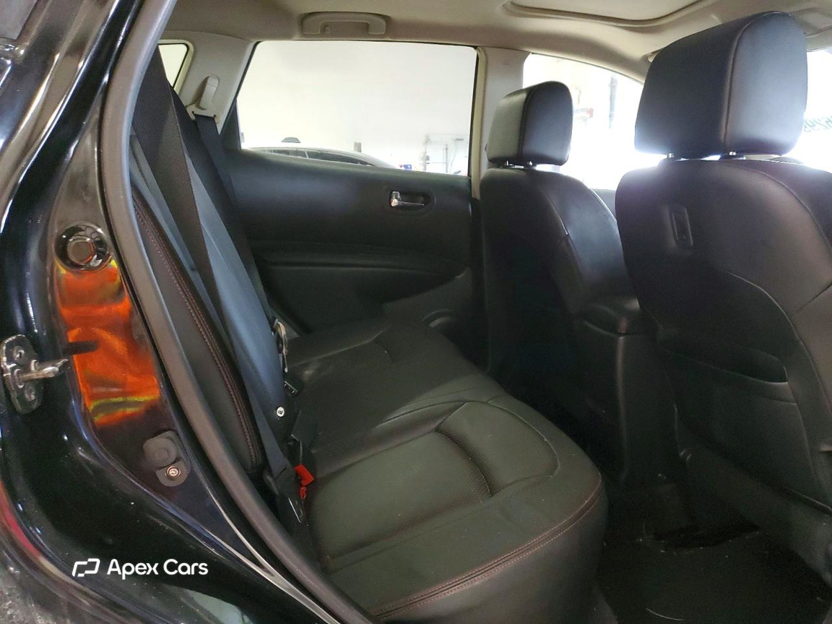 Nissan Rogue 2010