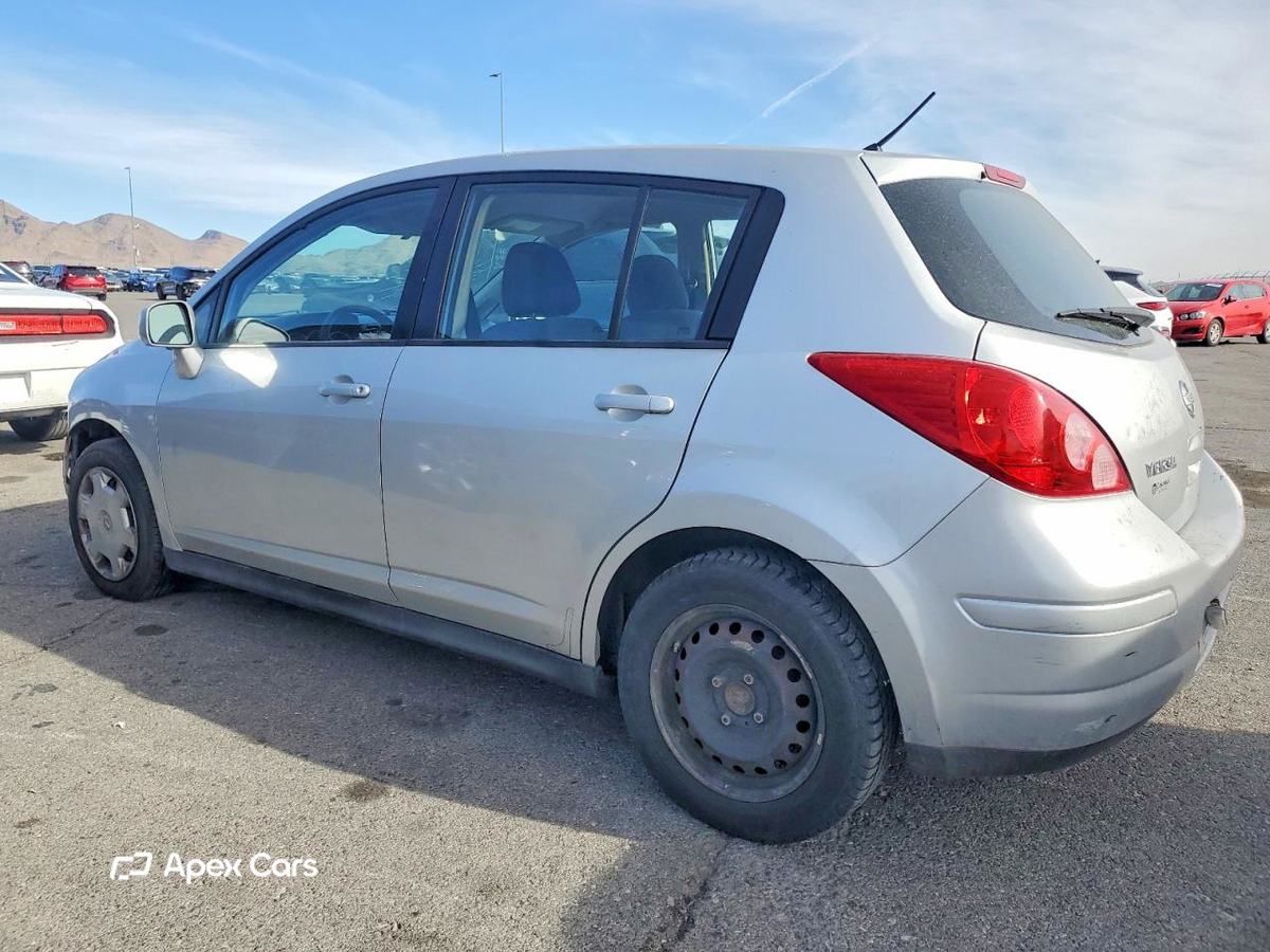 Versa 2008