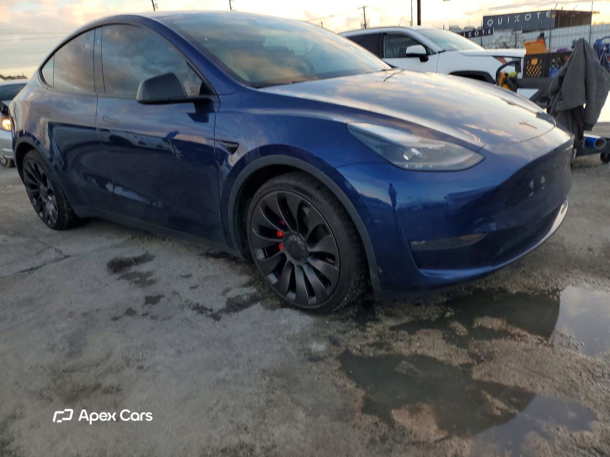 Tesla Model Y 2022