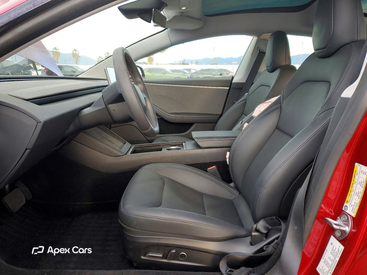 Tesla Model 3 2025