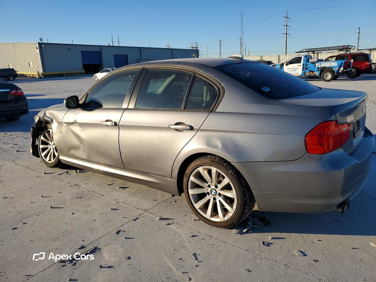 BMW Series 3 2011