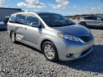 Toyota Sienna 2016