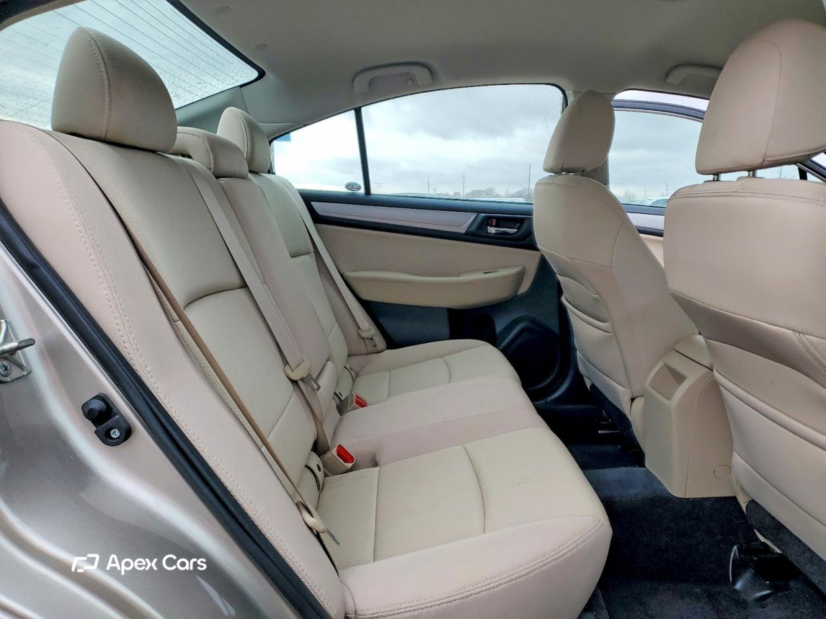 Subaru Legacy 2015