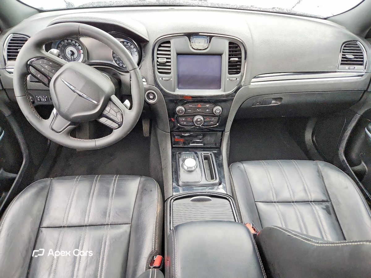 Chrysler 300 2023