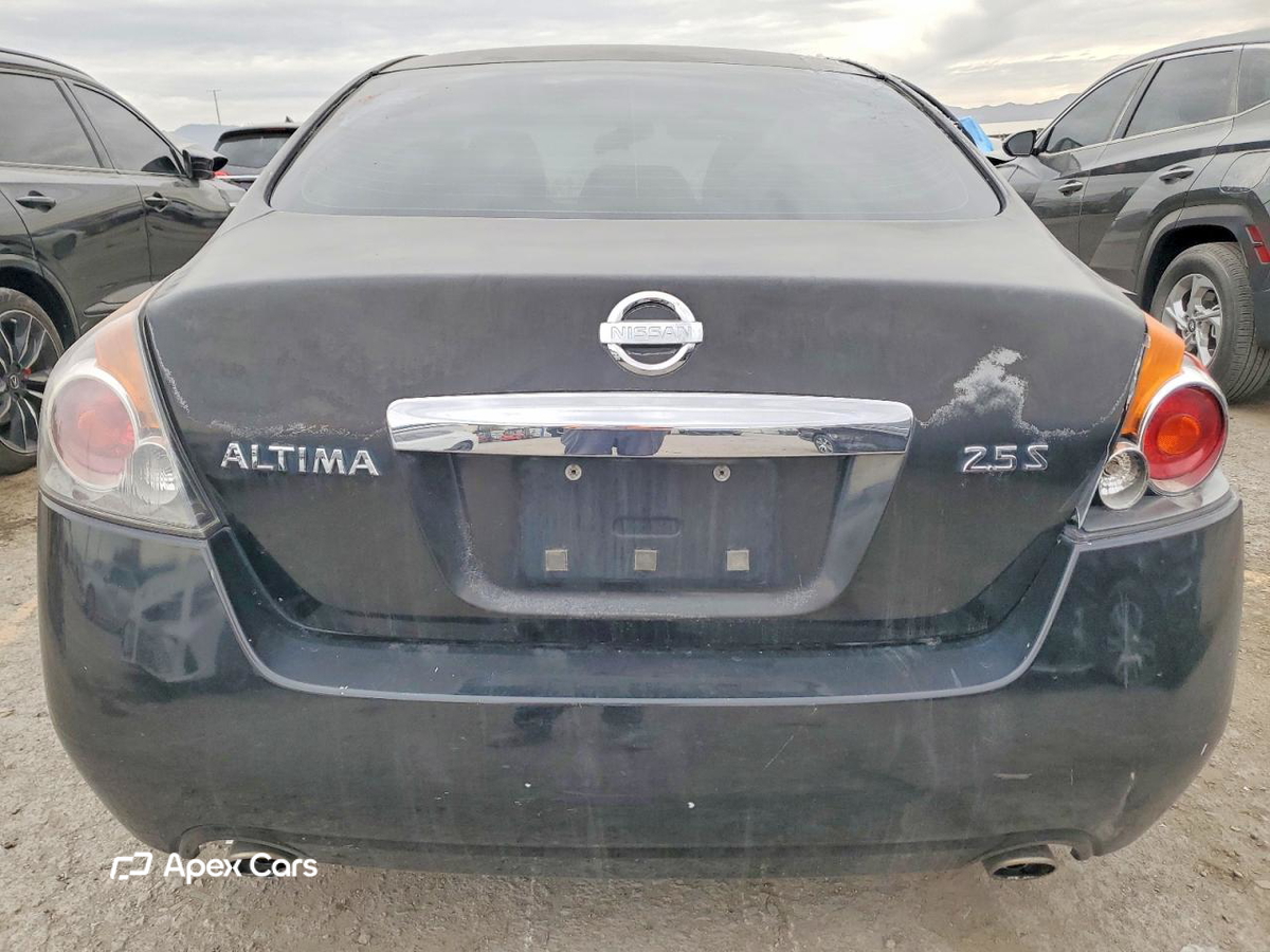 Nissan Altima 2011