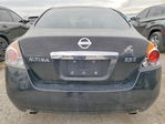 Nissan Altima 2011