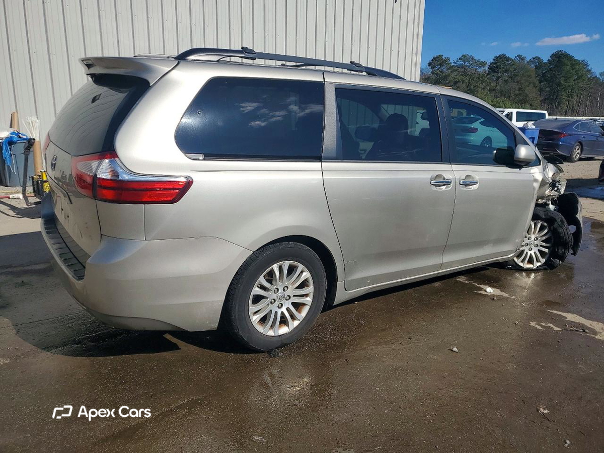 Toyota Sienna 2017