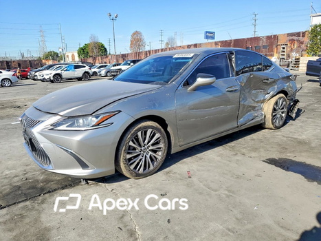 Lexus ES 2019 - Image 1 of 14