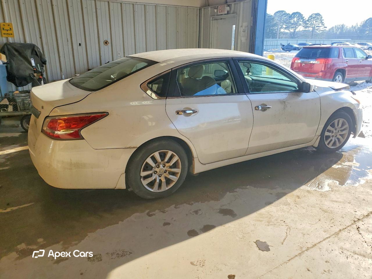 Nissan Altima 2015