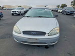 Ford Taurus 2004
