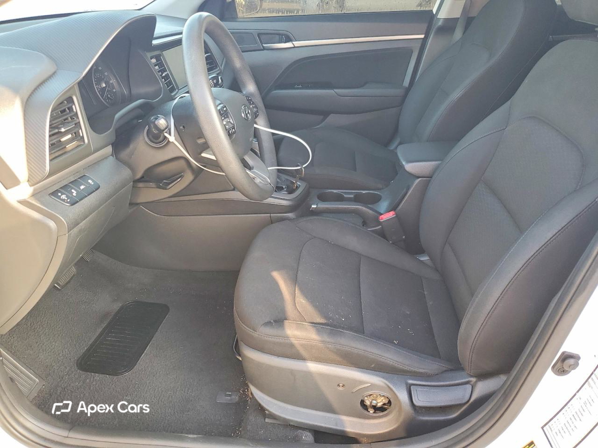 Hyundai Elantra 2020