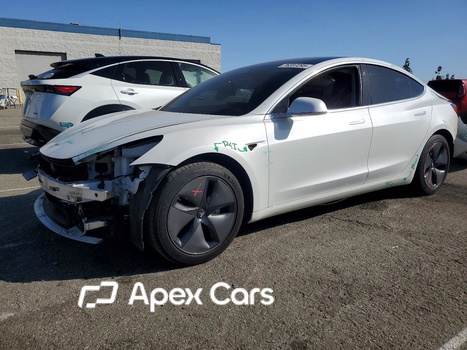 Tesla Model 3 2020 - Image 1 of 13