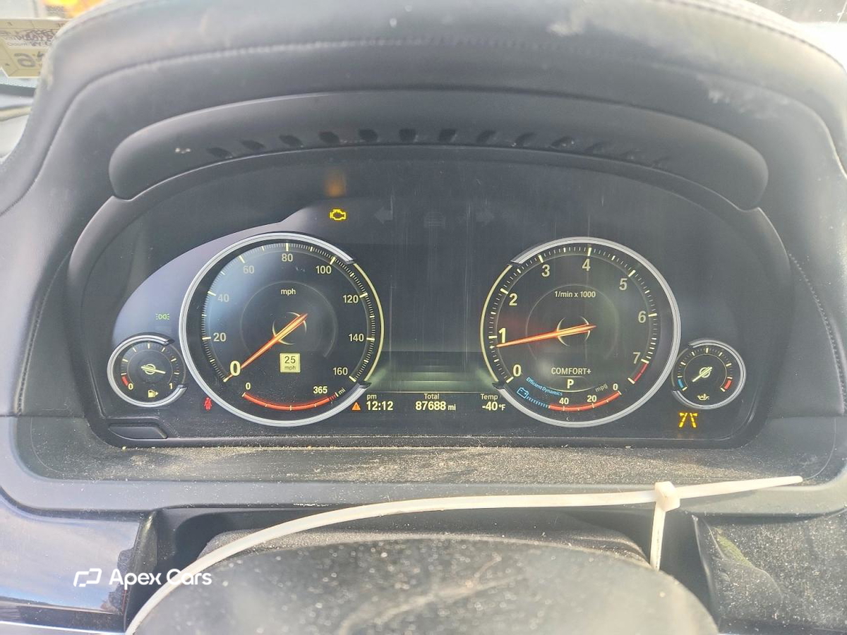 BMW Series 7 2015