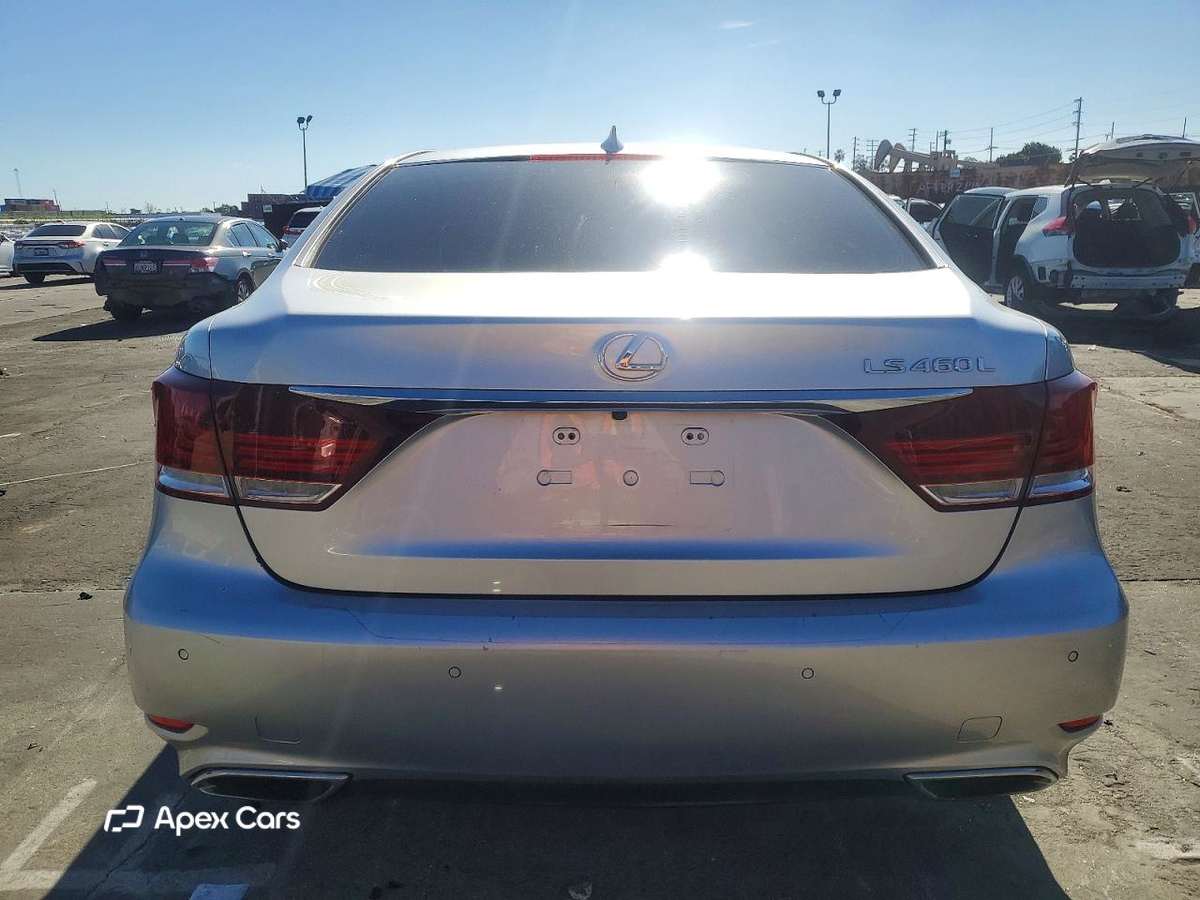 Lexus LS 2015
