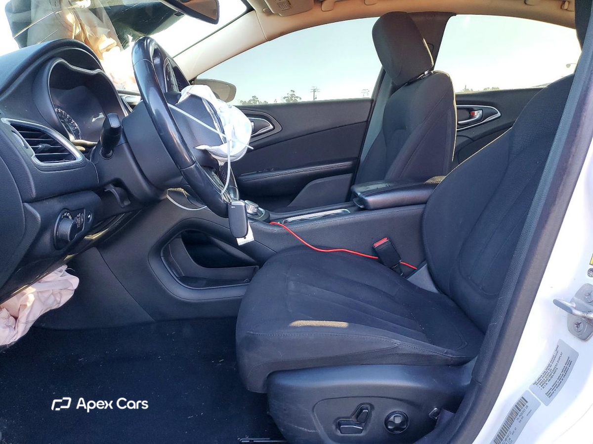 Chrysler 200 2015