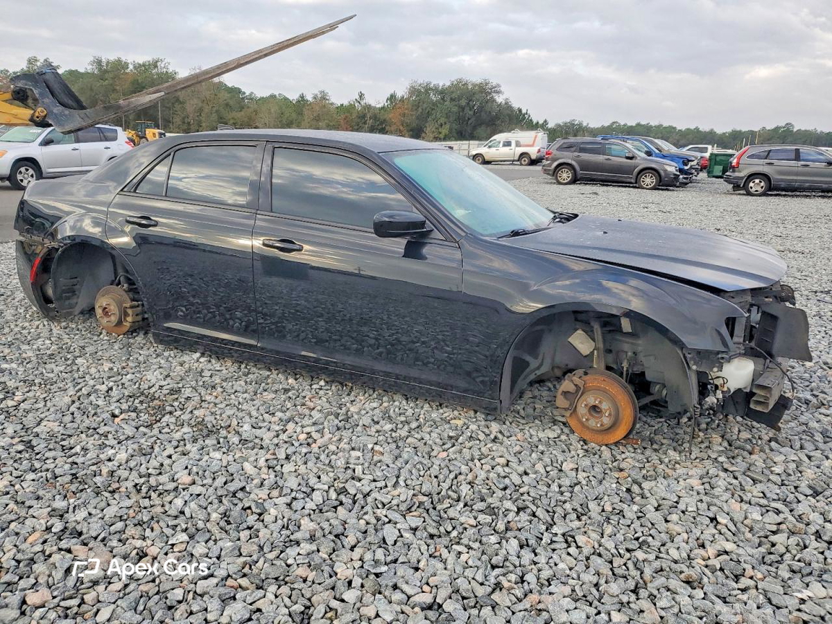 Chrysler 300 2017