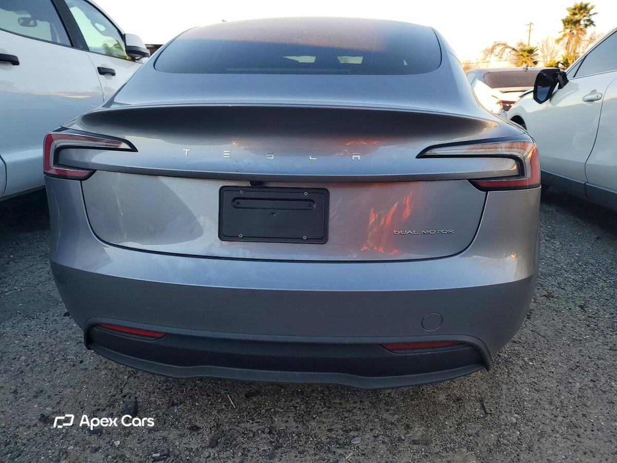 Tesla Model 3 2025
