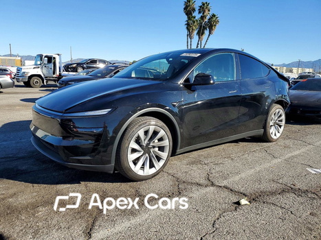 Tesla Model Y 2026 - Image 1 of 14
